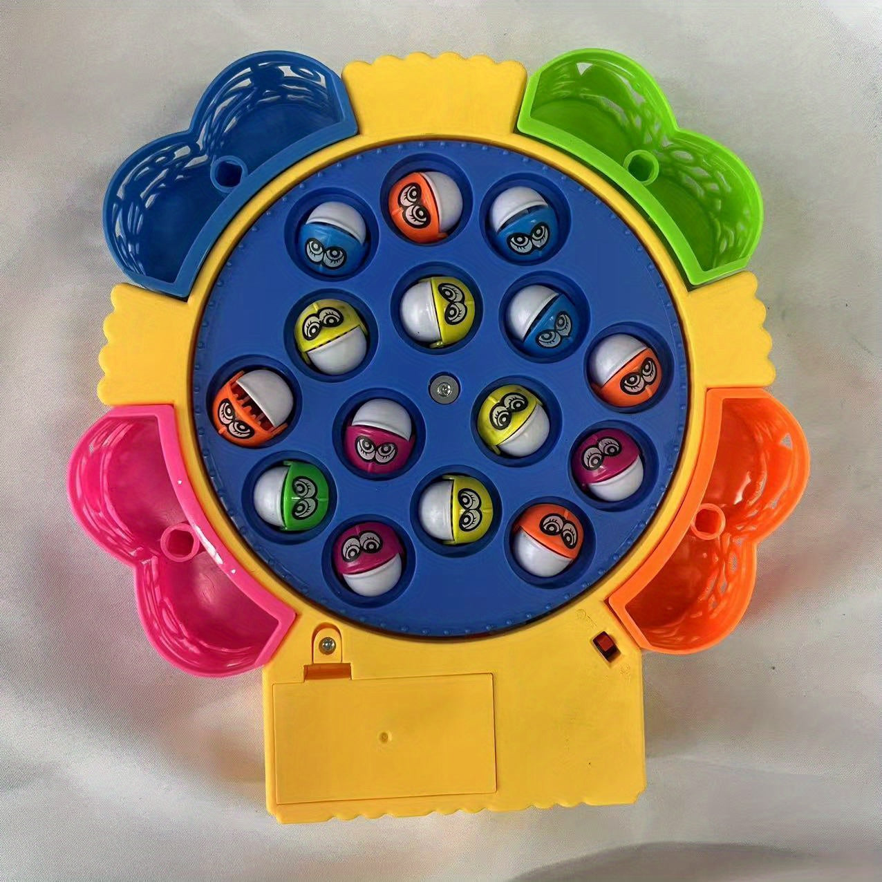 Kids enjoy catching fish from the rotating wheel, improving their hand-eye coordination, reflexes, and fine motor skills while having fun.