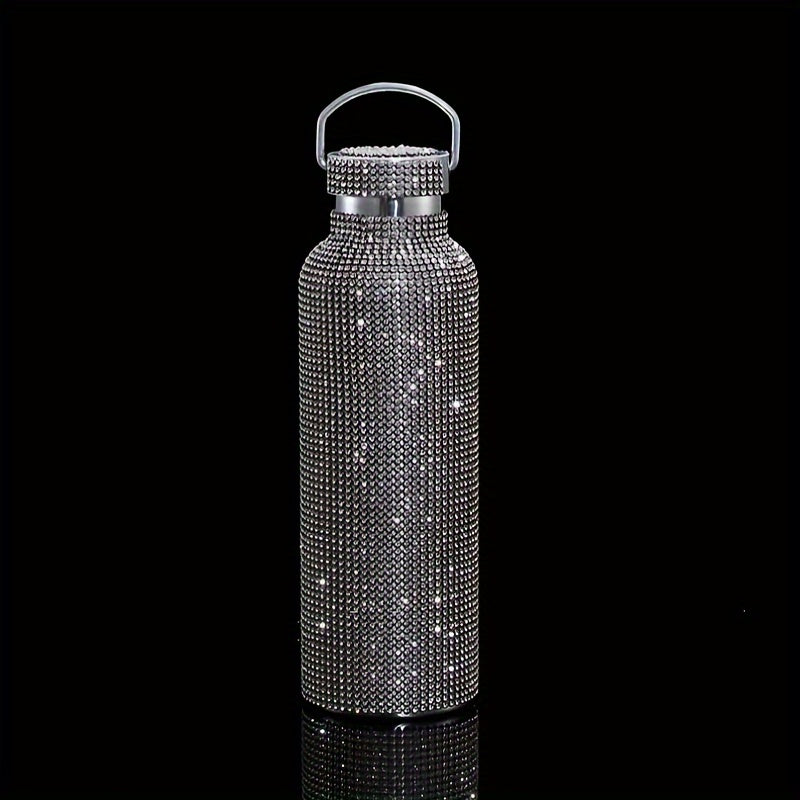 Double-layer stainless steel insulation maintains the temperature of hot beverages, ideal for coffee, tea, or hot chocolate.