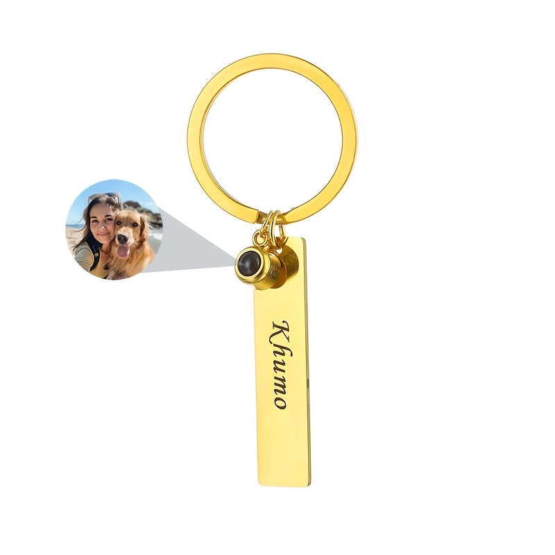 Custom keychain with photo and name engraving – ideal Valentine’s Day or New Year gift.