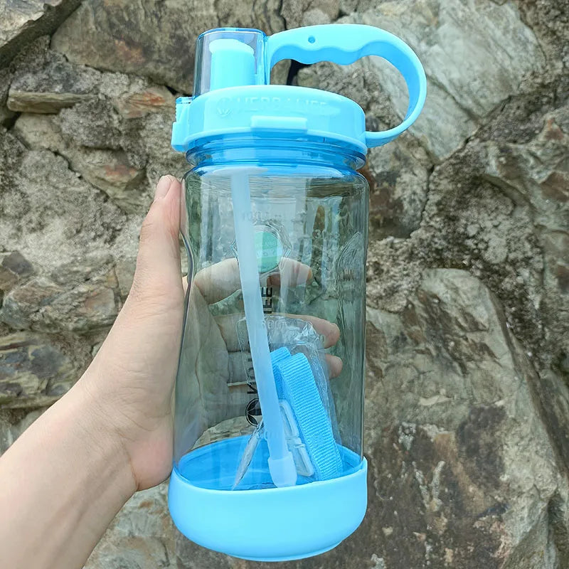 Tritan Outdoor Sports Water Bottle – 1000ML bottle designed for hiking, fitness, and outdoor adventures, made with durable, BPA-free Tritan plastic.